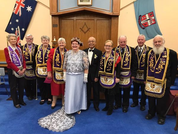 Royal Victoria Court's Installation